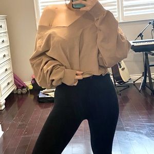 UO Crop Oversized Sweatshirt - Dusty Pink